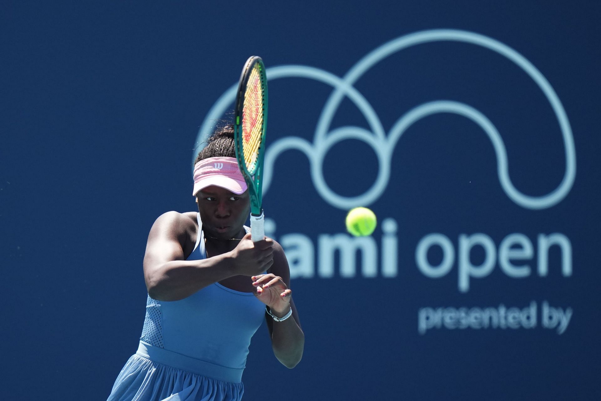 Mboko is backed by home supporters. (Source: Getty)